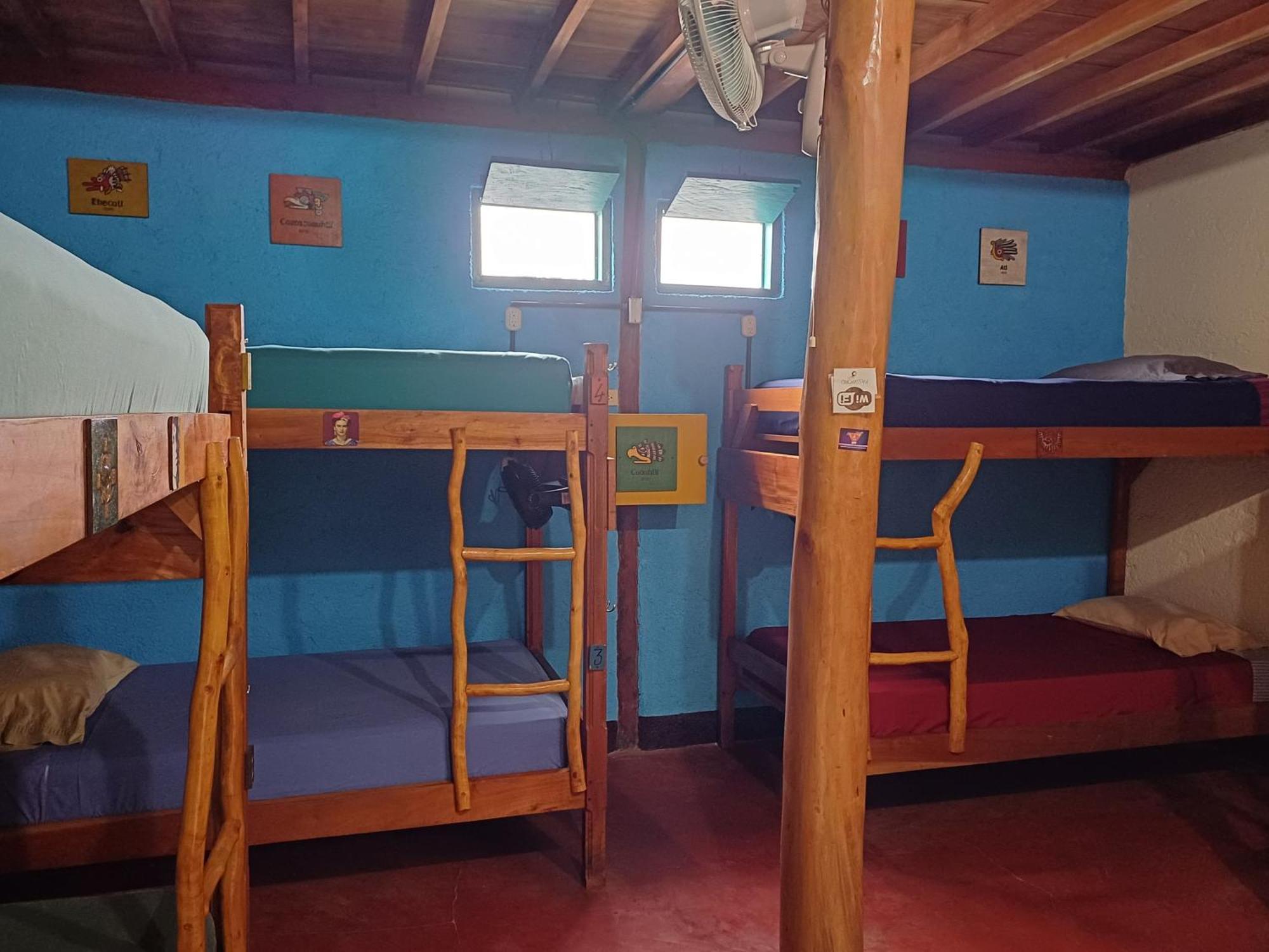 La Urraca Loca Hostel Бальге Экстерьер фото